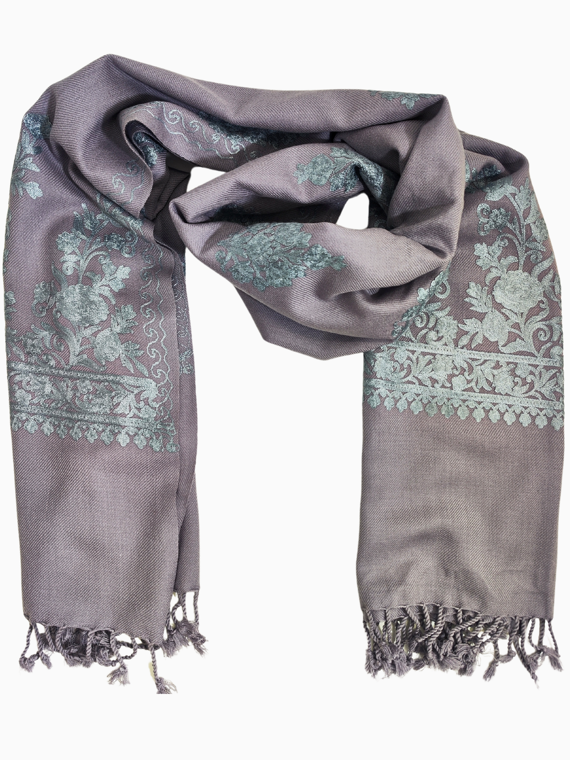 Luxurious Grey Cashmere Wool Shawl with Delicate Turquoise Floral Embroidery and Fringed Edges
Elegant Cashmere Wool Shawl, Perfect for Winter, Featuring a Timeless Grey Hue and Intricate Floral Design
Cozy and Stylish Cashmere Wool Shawl, Ideal for Adding a Touch of Sophistication to Any Outfit