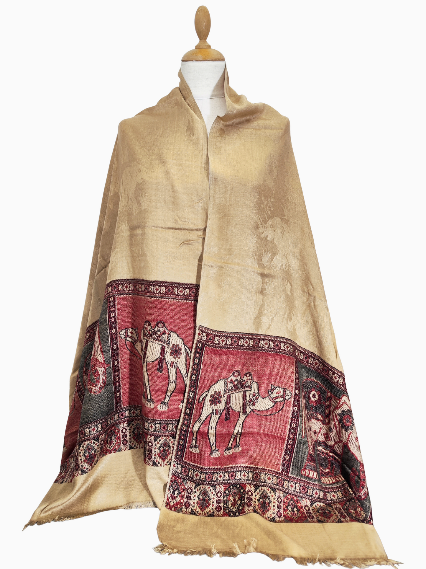 camel shawl, elephant shawl, heritage wrap, Indian ethnic scarf, boho festival shawl, golden beige shawl, handmade gift scarf, artisan fashion, winter wrap, unisex ethnic scarf, slow fashion
Kamel Schal, Elefanten Schal, Heritage Tuch, Indischer Ethno Schal, Boho Festival Schal, goldbeiger Schal, handgemachtes Geschenk Tuch, Kunsthandwerk Mode, Winter Umschlagtuch, Unisex Ethno Schal, Slow Fashion