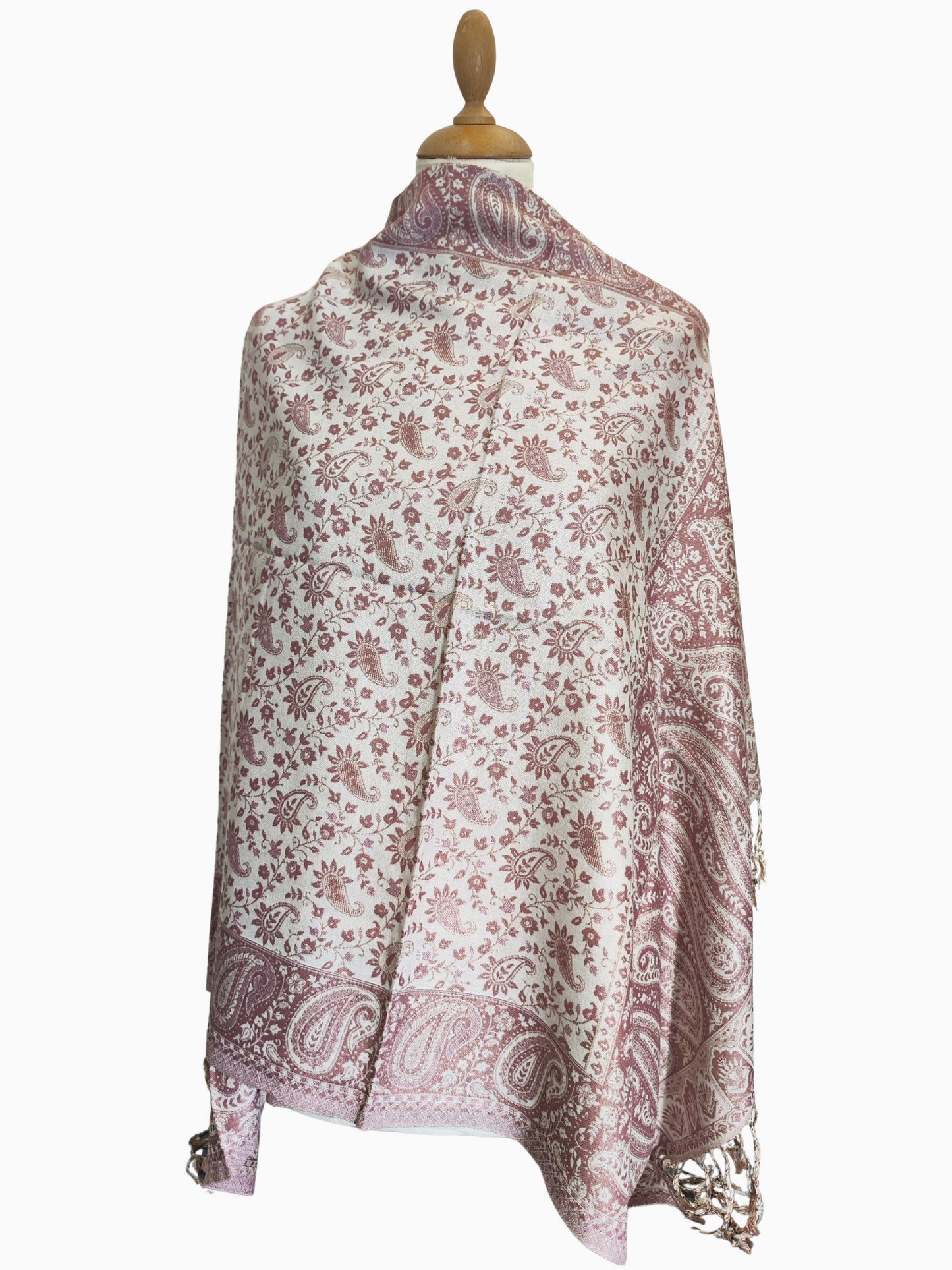 Elegant rose & beige paisley shawl with floral motifs and fringes. Handwoven artisan boho wrap, unisex lightweight scarf – Eleganter Paisley Schal rosa beige mit Blumenmuster & Fransen.